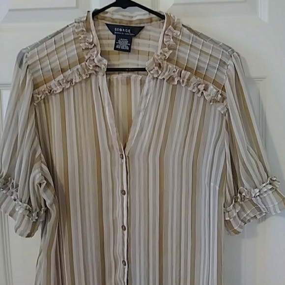 Top - Picture 2 of 3